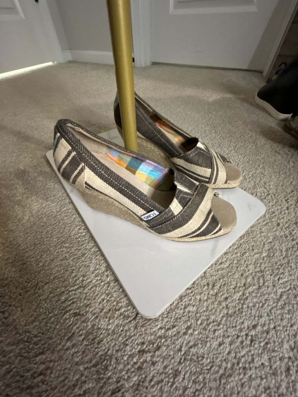 Toms Calypso Espadrille Wedge Size 8 Striped Open Toe Shoes